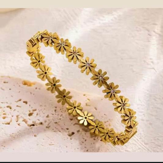 Bloomline Gold Bracelet