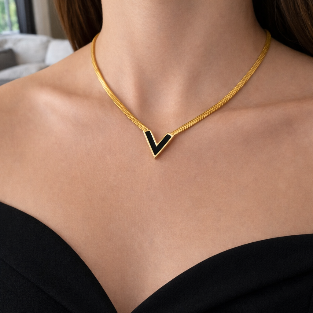 Midnight V Pendant