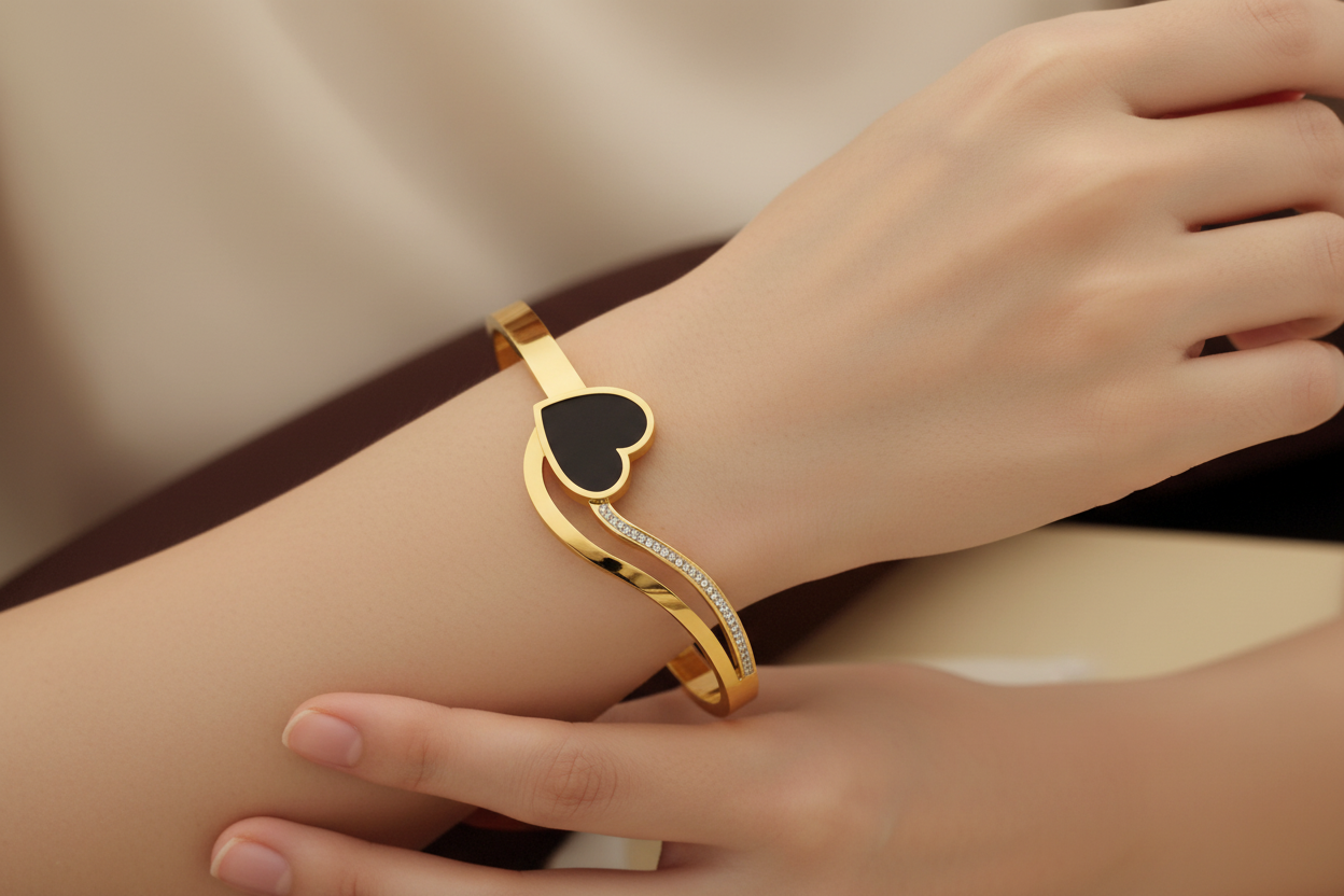 Noir Heart Love Cuff Bracelet