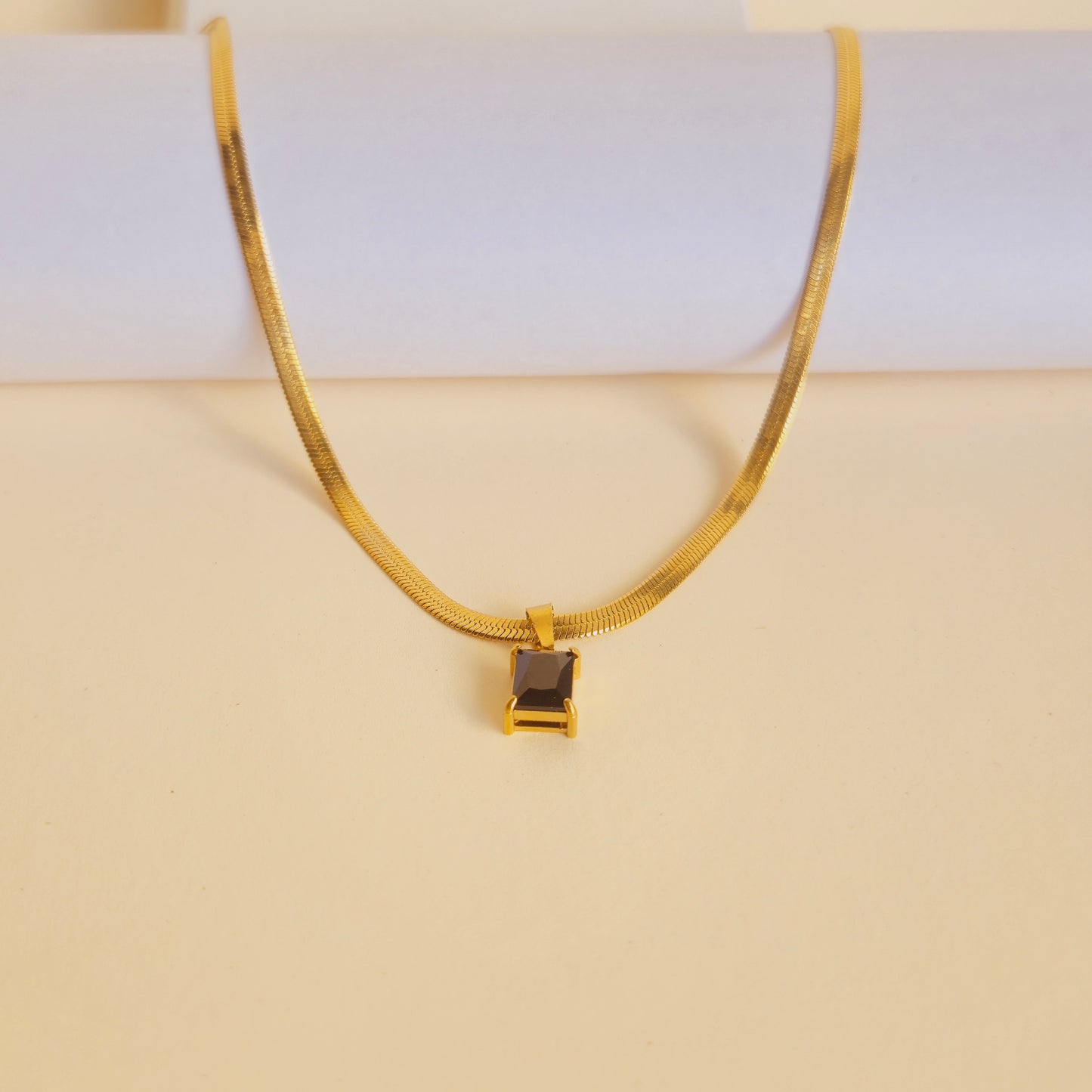 Noir Edge Pendant black